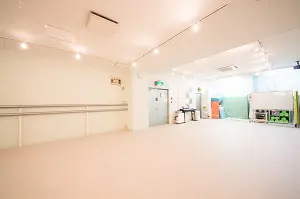 国分寺 にある 広い レンタルスタジオ です。